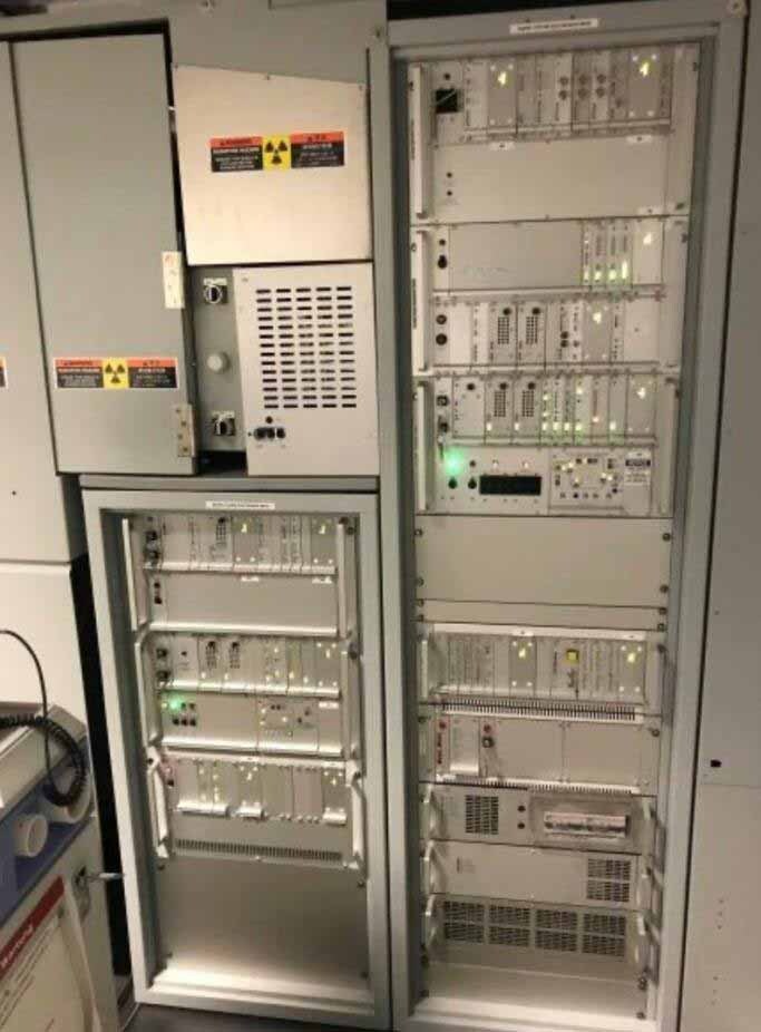 Photo Utilisé AMAT / APPLIED MATERIALS Precision Implant xR200S À vendre