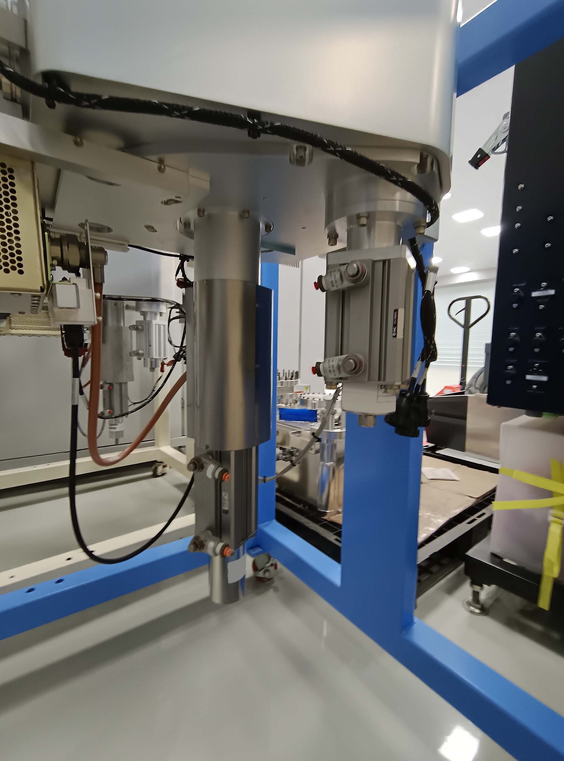 图为 已使用的 AMAT / APPLIED MATERIALS Preclean chambers for Endura II 待售