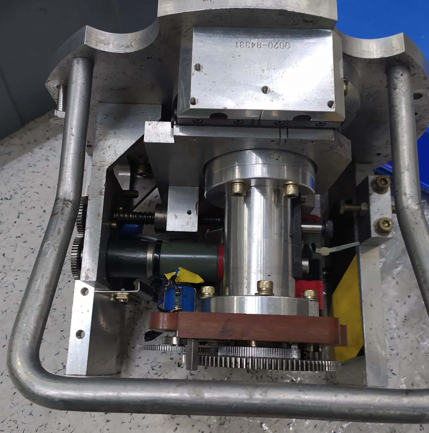 フォト（写真） 使用される AMAT / APPLIED MATERIALS Manipulator assemblies for Quantum Leap 2 販売のために