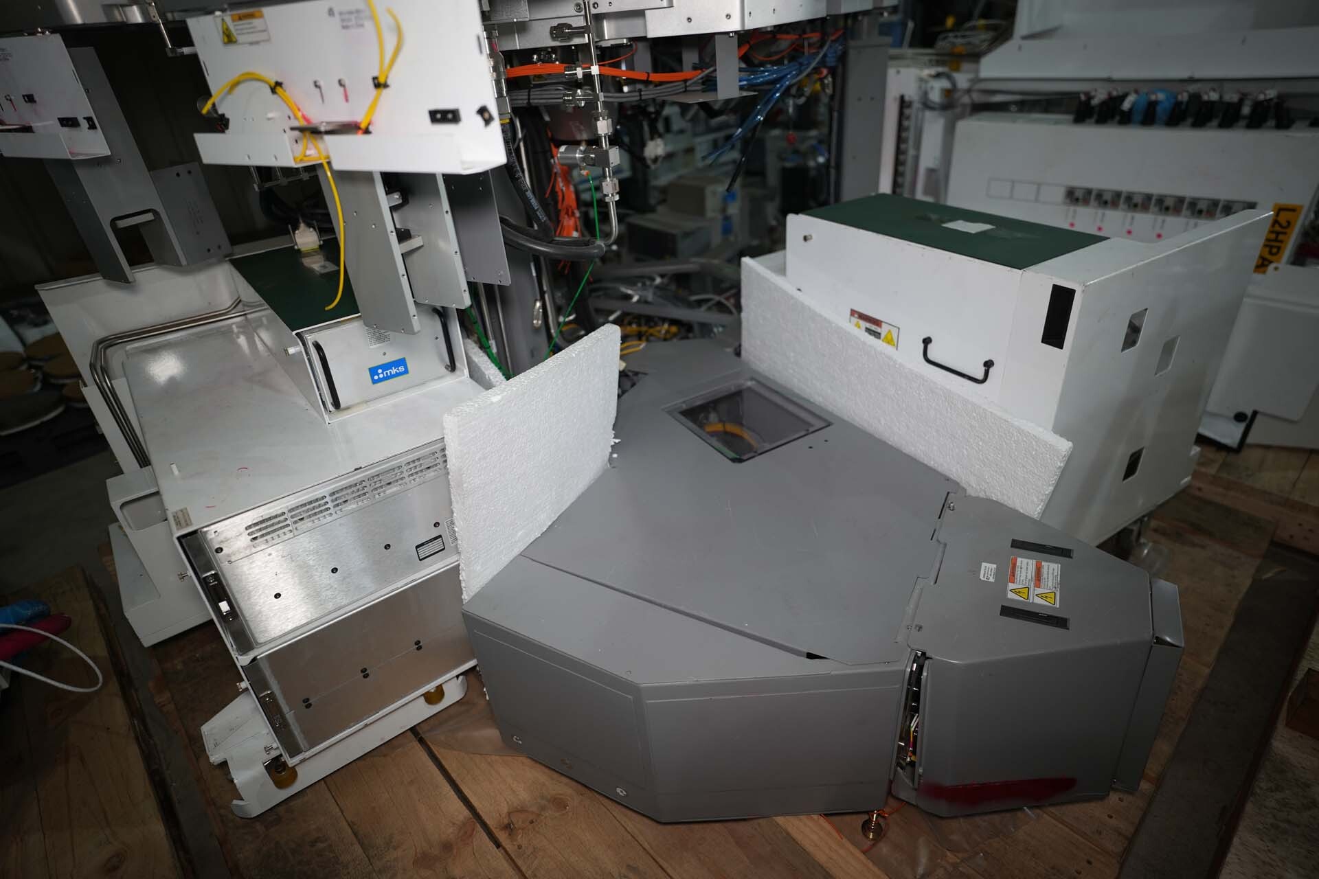 Foto Verwendet AMAT / APPLIED MATERIALS Microwave Zum Verkauf
