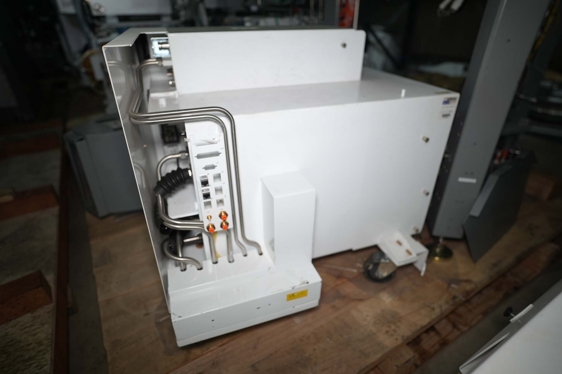 Foto Verwendet AMAT / APPLIED MATERIALS Microwave Zum Verkauf