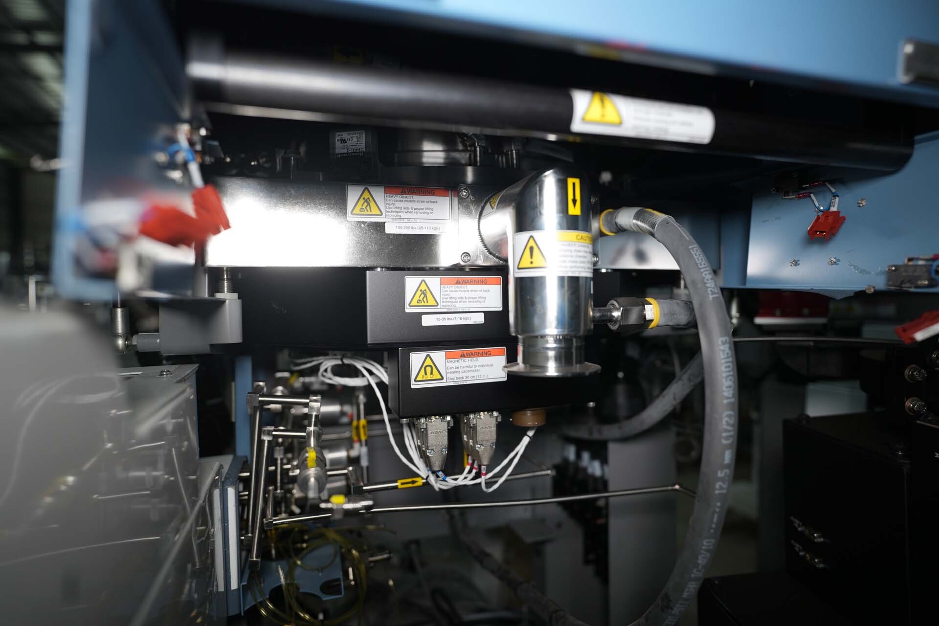 Foto Verwendet AMAT / APPLIED MATERIALS Microwave Zum Verkauf