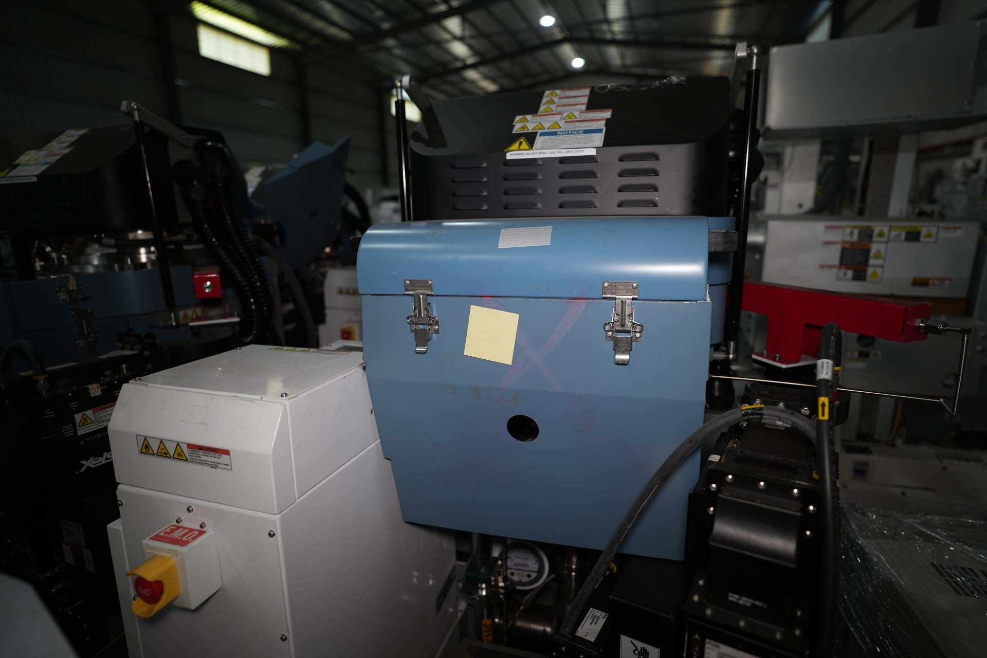 Foto Verwendet AMAT / APPLIED MATERIALS Microwave Zum Verkauf