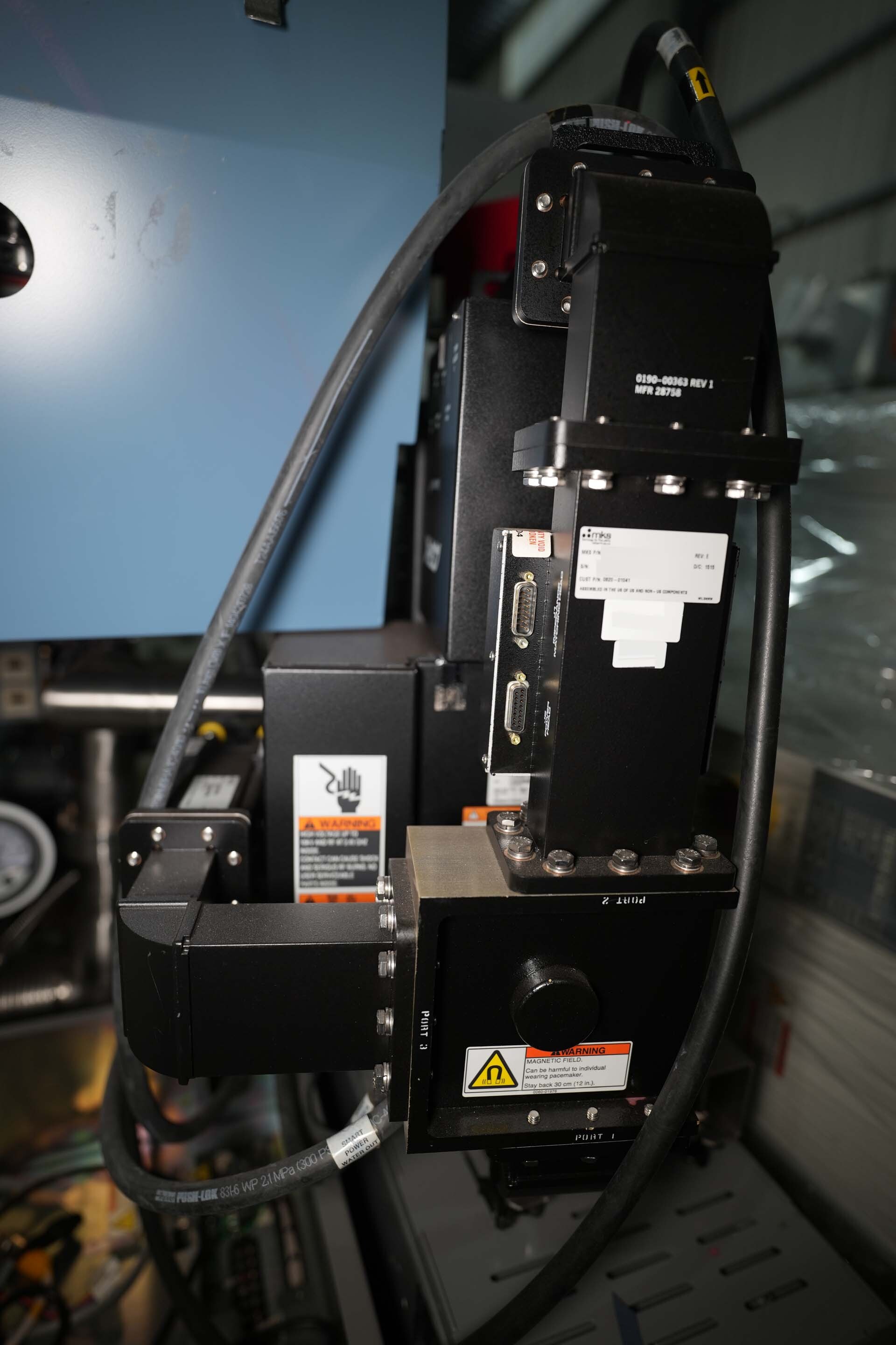 Foto Verwendet AMAT / APPLIED MATERIALS Microwave Zum Verkauf