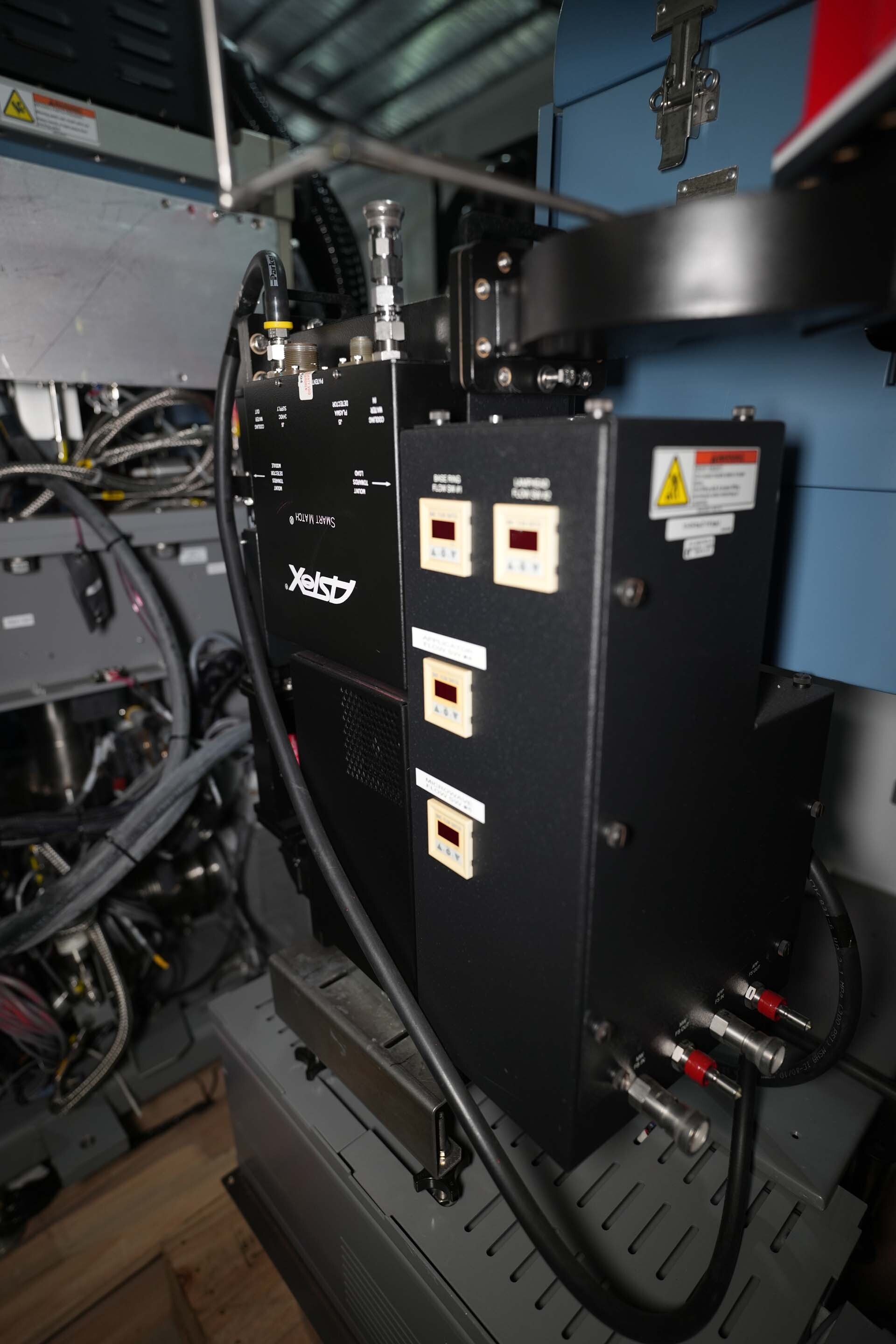 Foto Verwendet AMAT / APPLIED MATERIALS Microwave Zum Verkauf