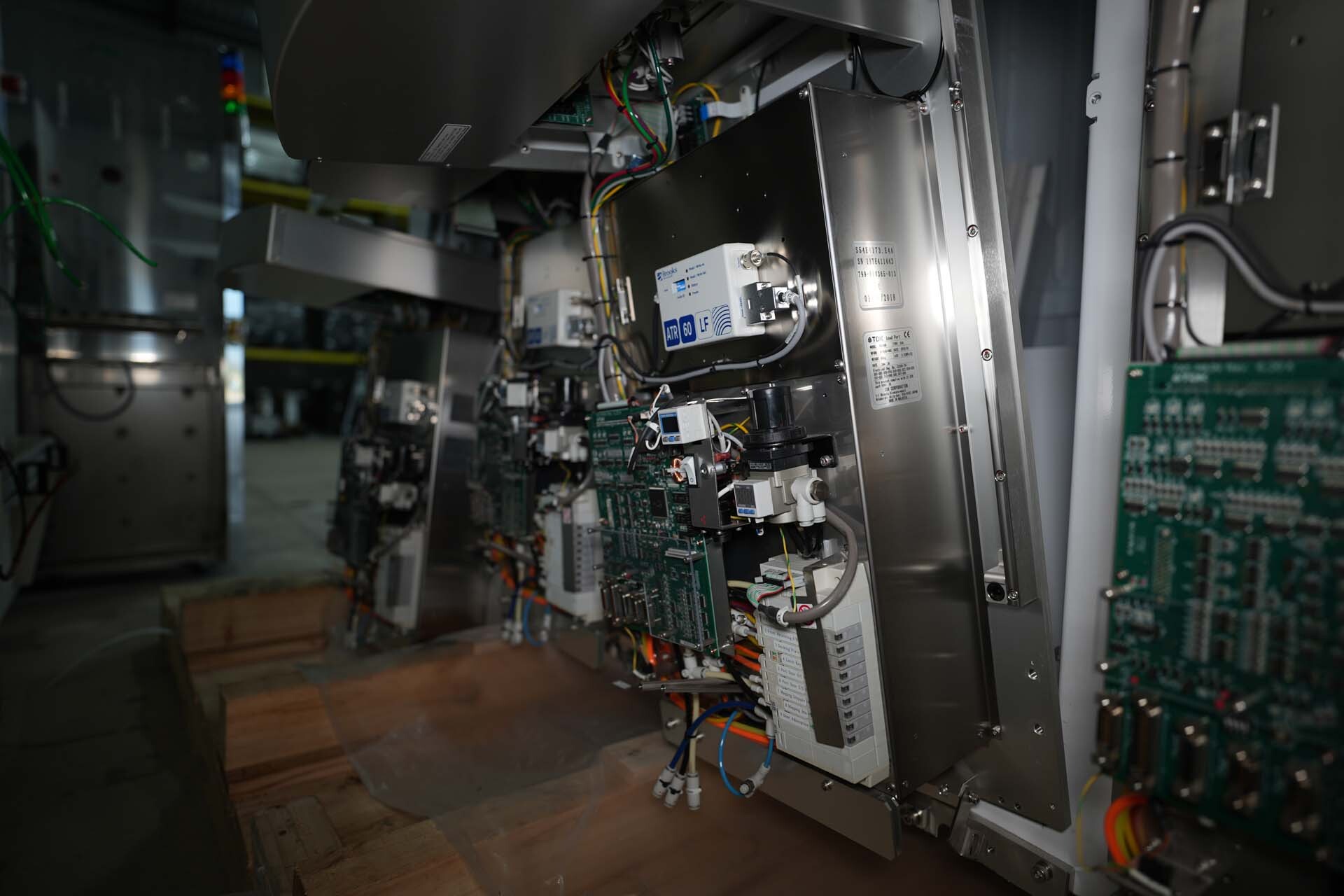 Foto Verwendet AMAT / APPLIED MATERIALS Microwave Zum Verkauf