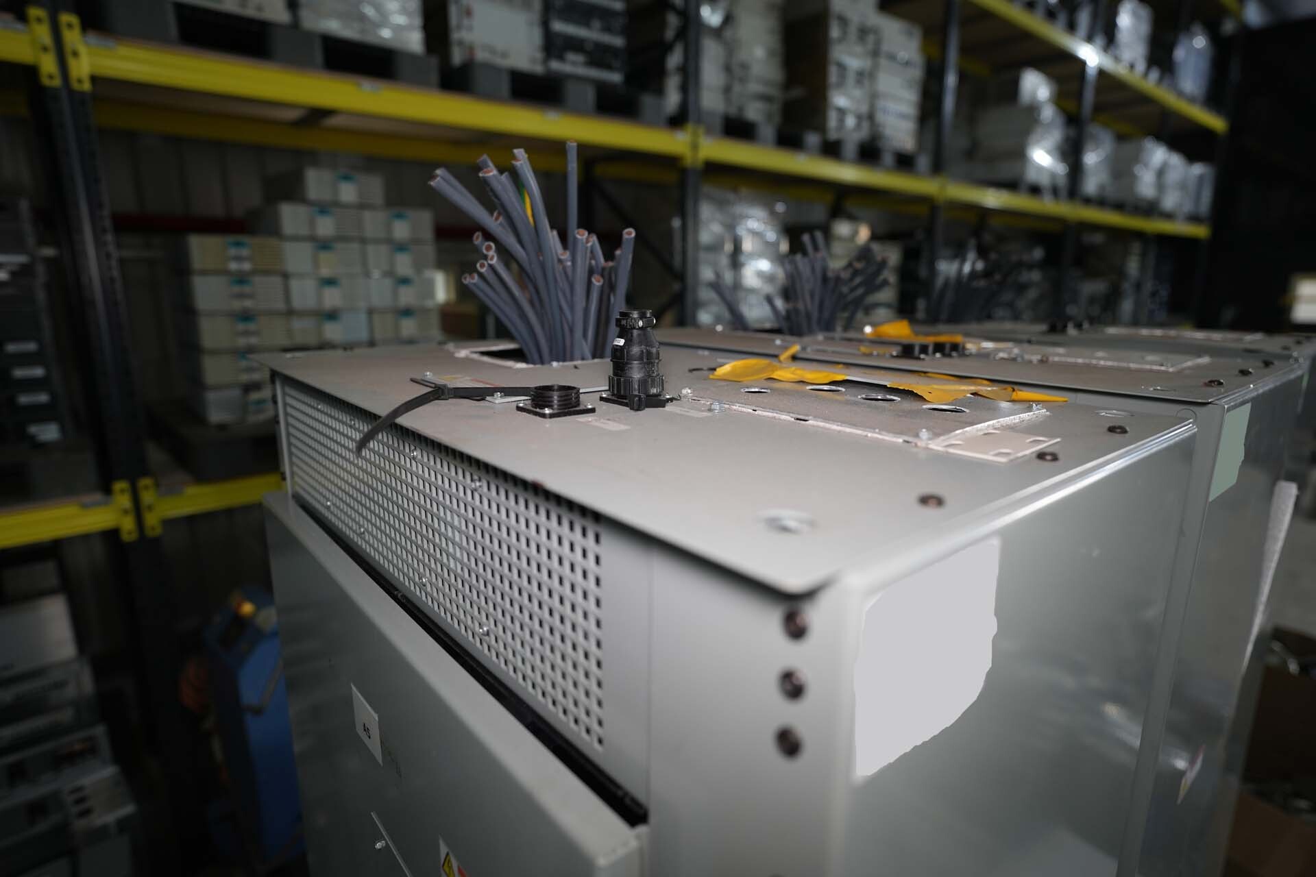 Foto Verwendet AMAT / APPLIED MATERIALS Microwave Zum Verkauf