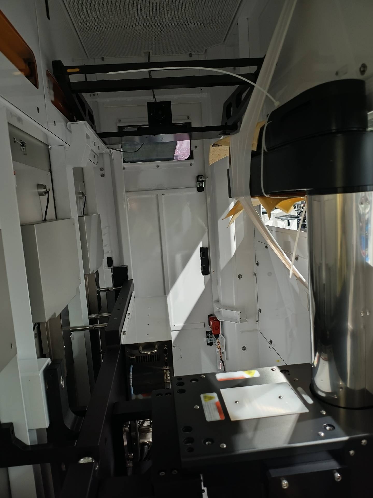 사진 사용됨 AMAT / APPLIED MATERIALS Reflexion LK Prime 판매용