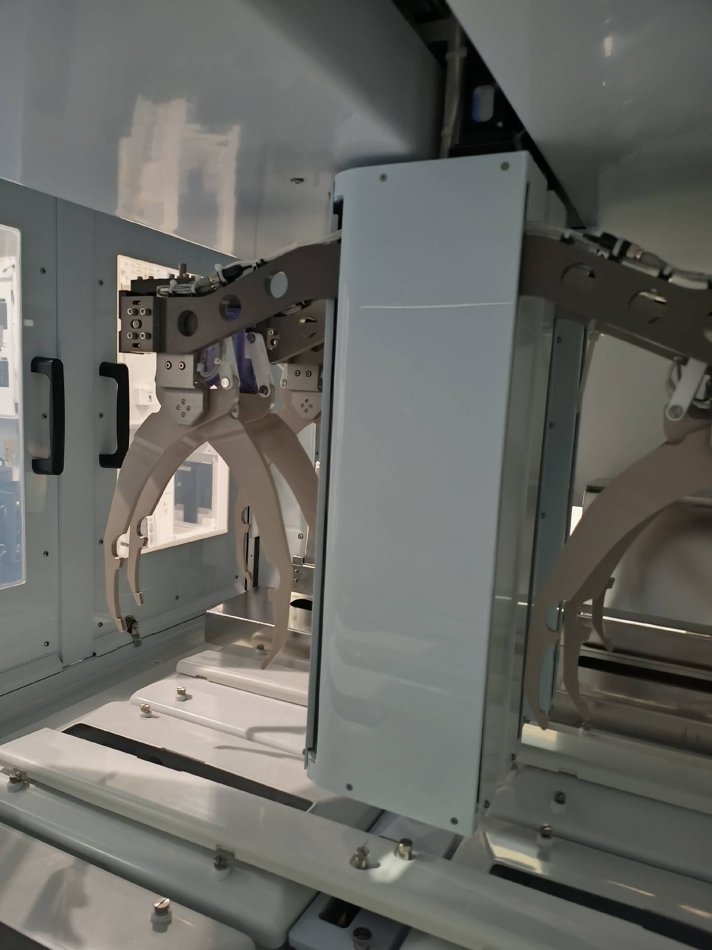 사진 사용됨 AMAT / APPLIED MATERIALS Reflexion LK Prime 판매용