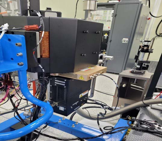 フォト（写真） 使用される AMAT / APPLIED MATERIALS Chamber assy for Super-E 販売のために