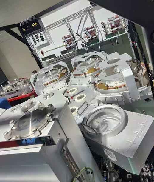 Foto Verwendet AMAT / APPLIED MATERIALS Ultima Zum Verkauf