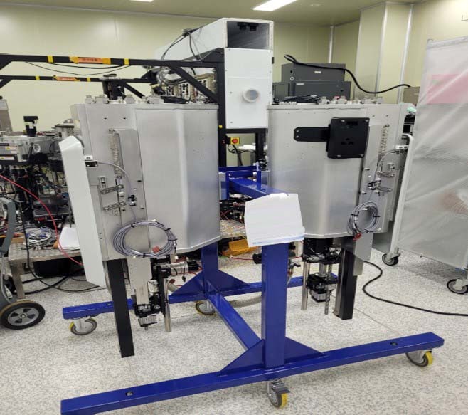 Foto Verwendet AMAT / APPLIED MATERIALS Wide body loadlock assy Zum Verkauf