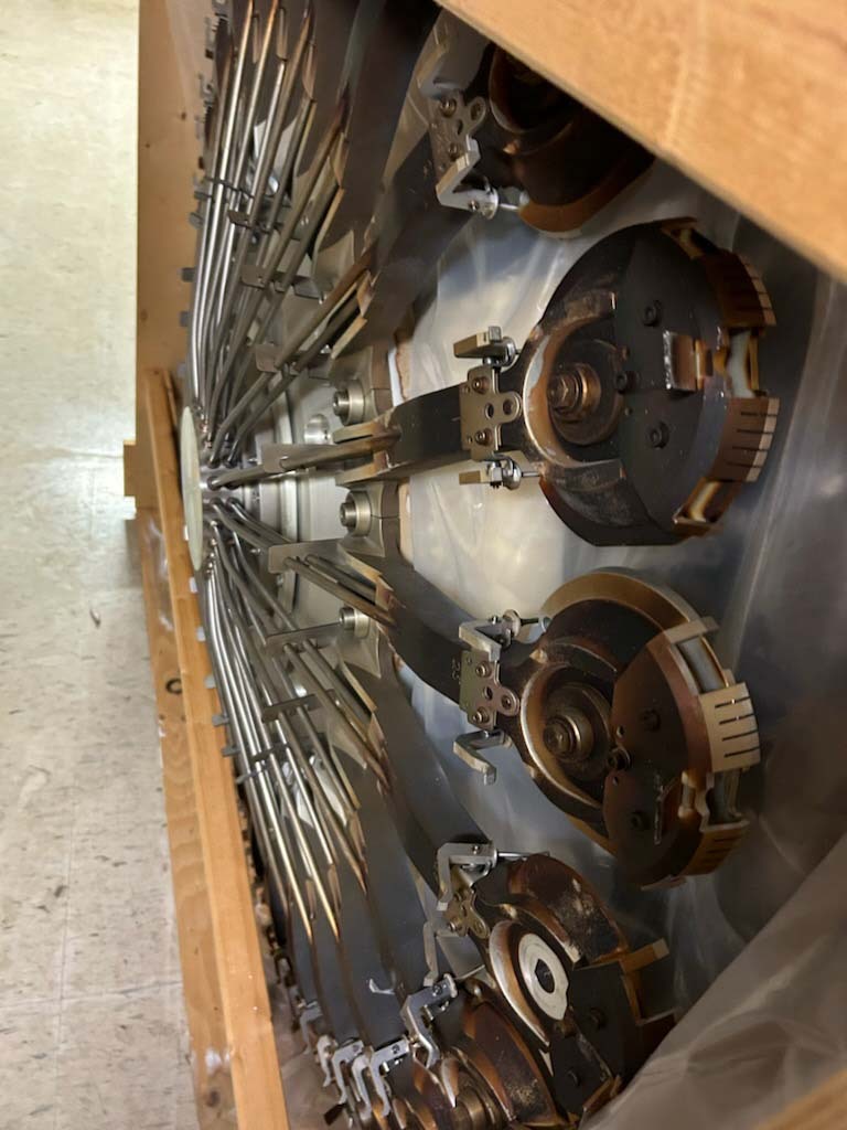 Photo Used AMAT / APPLIED MATERIALS Wheels for 9500xR For Sale