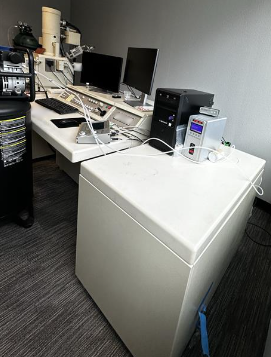 Photo Used AMRAY 3300 For Sale