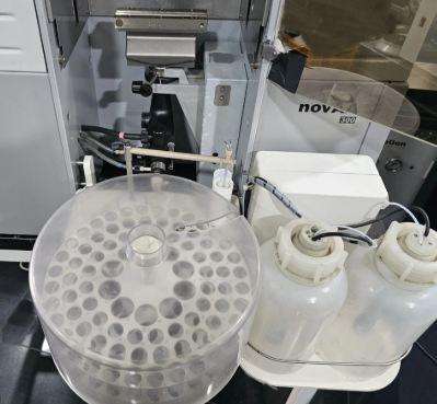 Foto Verwendet ANALYTIK JENA AAS novAA 330 Zum Verkauf