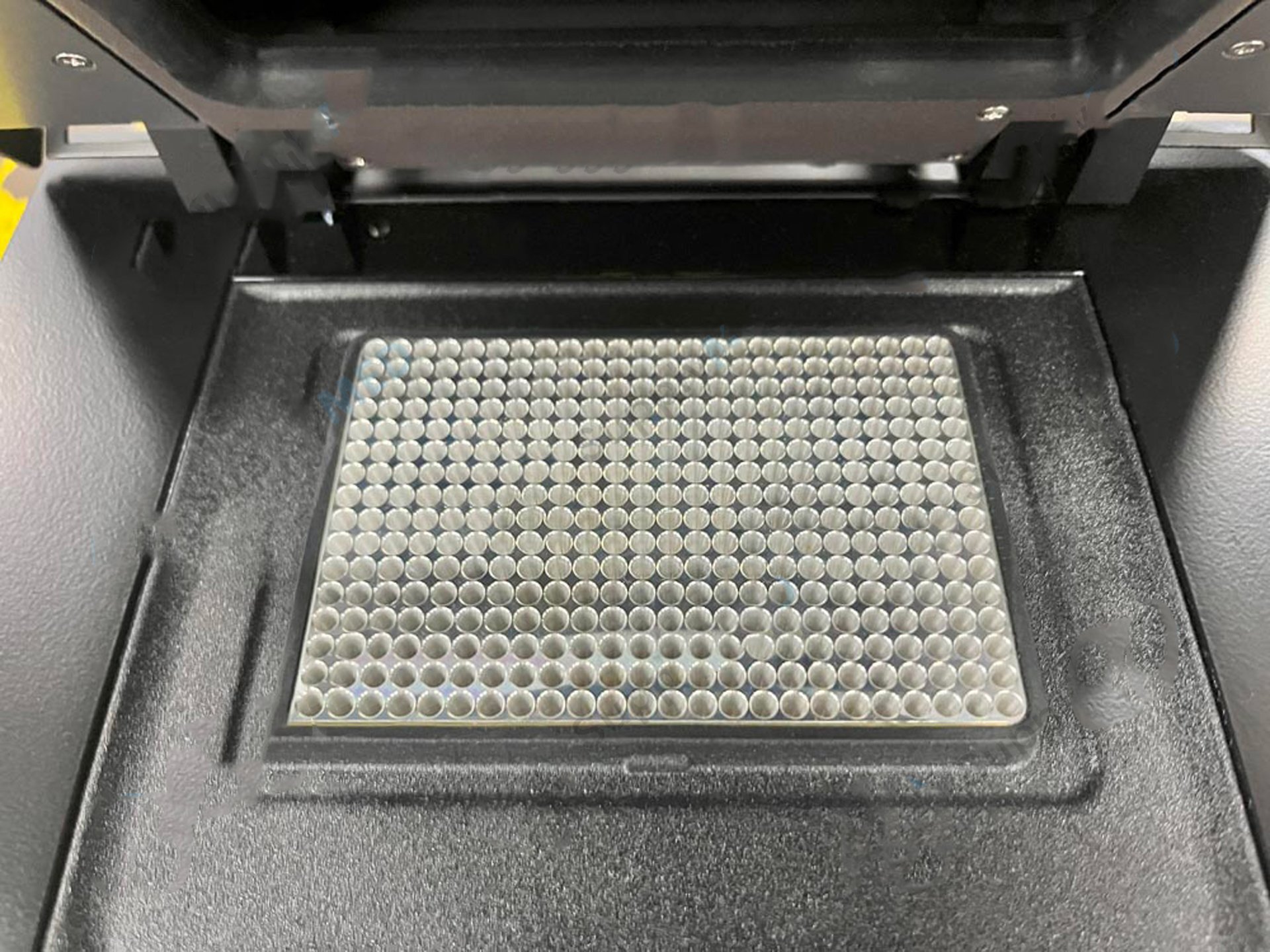 图为 已使用的 ANALYTIK JENA Q-Tower 3 84G 待售