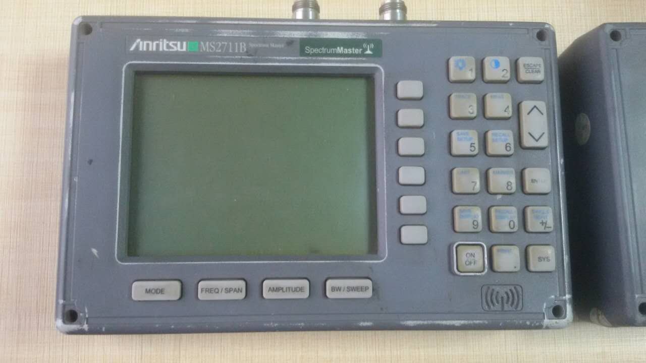 Foto Verwendet ANRITSU MS2711B Zum Verkauf