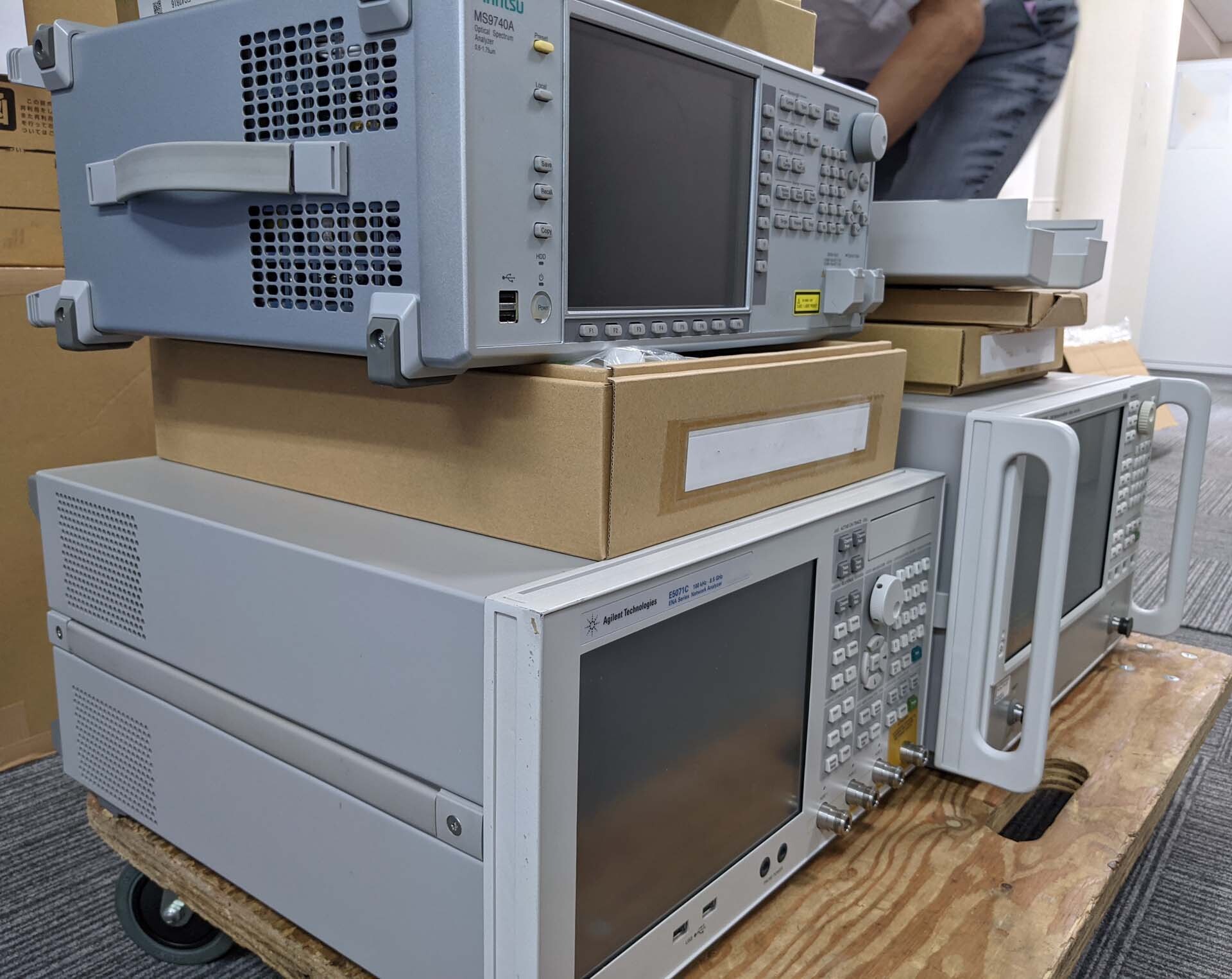 フォト（写真） 使用される ANRITSU MS9740A 販売のために