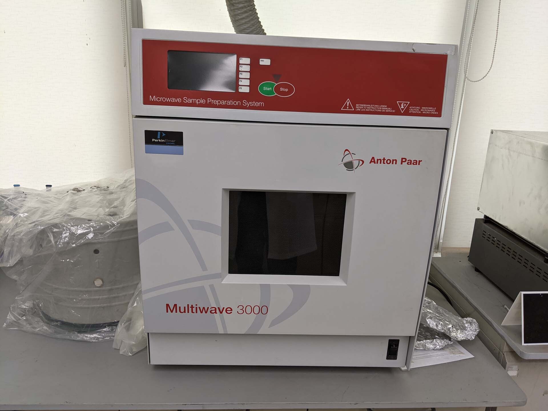 Photo Used ANTON PAAR Multiwave 3000 For Sale