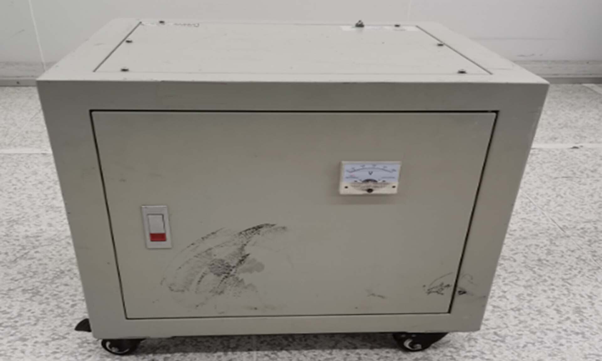 Photo Used APC APT-33100 For Sale