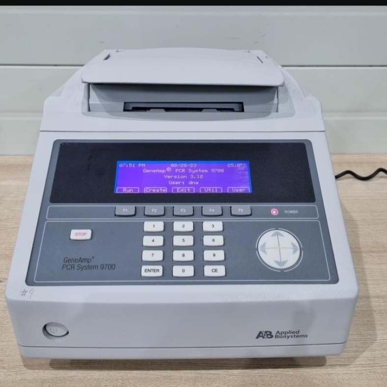 Photo Used APPLIED BIOSYSTEMS Geneamp 9700 For Sale