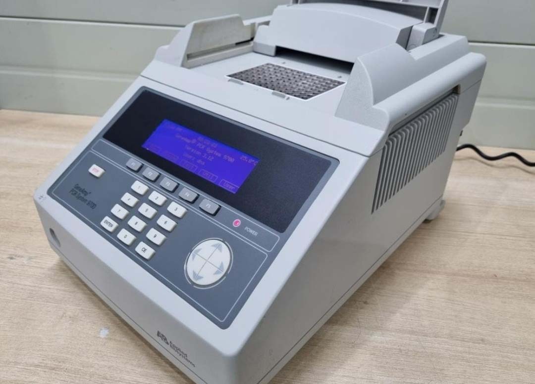 Photo Used APPLIED BIOSYSTEMS Geneamp 9700 For Sale