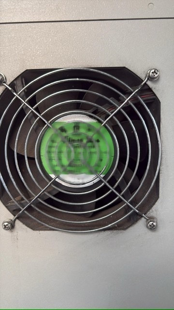 Photo Used APPLIED BIOSYSTEMS / ABI / HITACHI 3130 XL For Sale