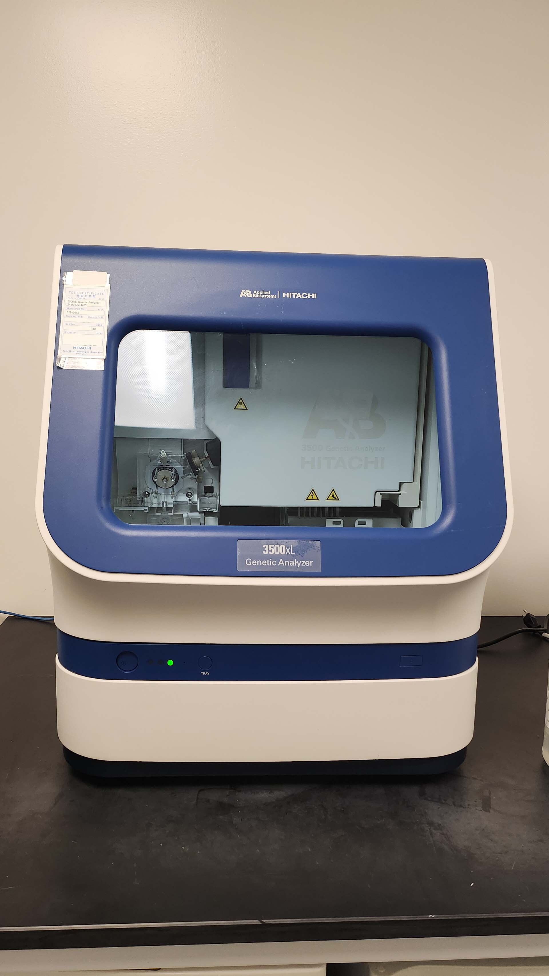 Foto Verwendet APPLIED BIOSYSTEMS / ABI / HITACHI 3500XL Zum Verkauf