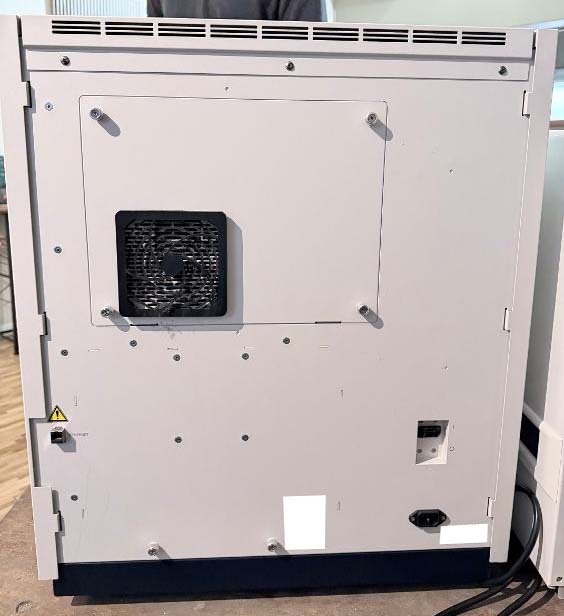 图为 已使用的 APPLIED BIOSYSTEMS / ABI / HITACHI 3500 待售