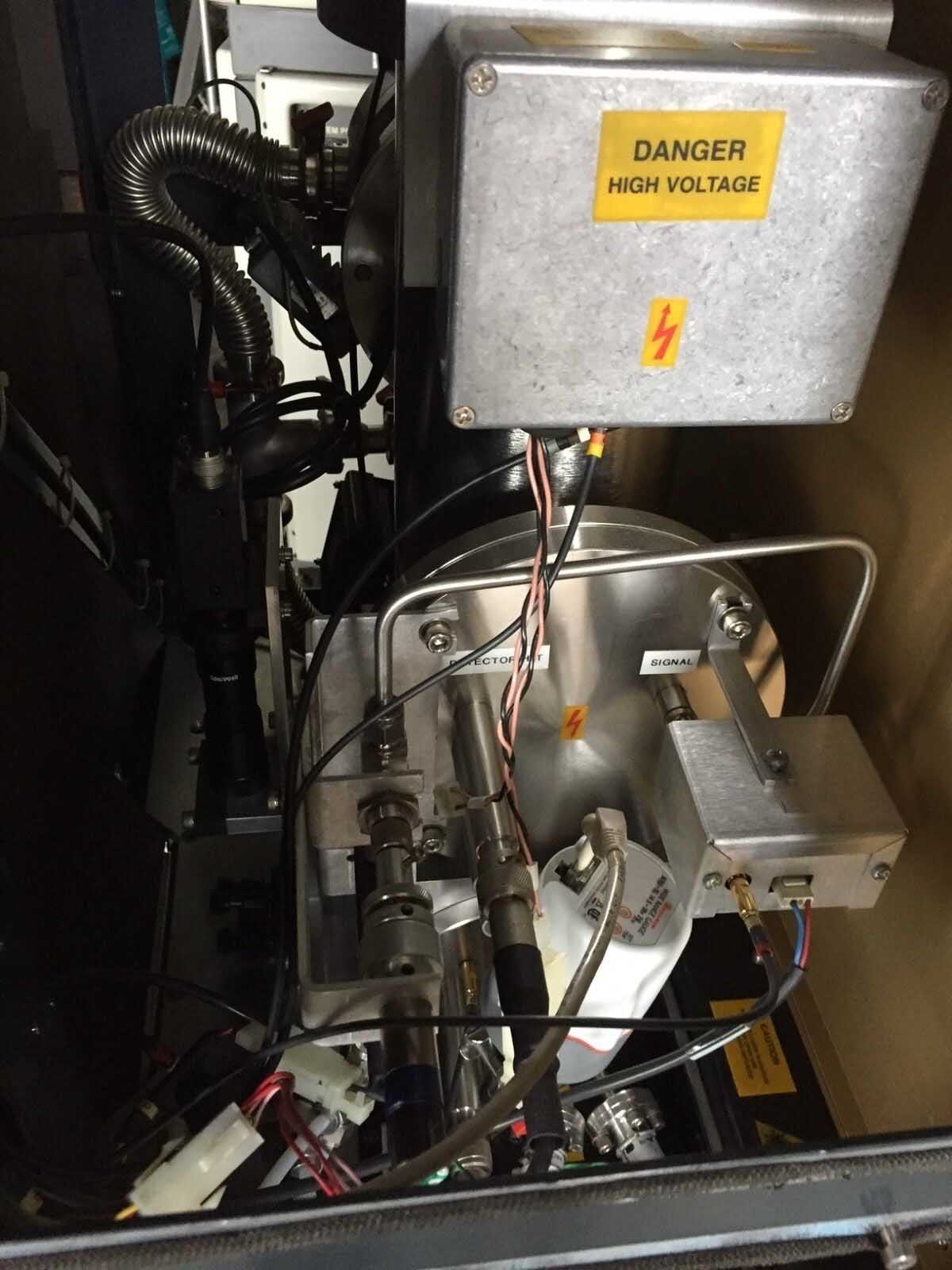 Photo Used SHIMADZU / ABI / MDS SCIEX / KRATOS ANALYTICAL Axima-Qit For Sale