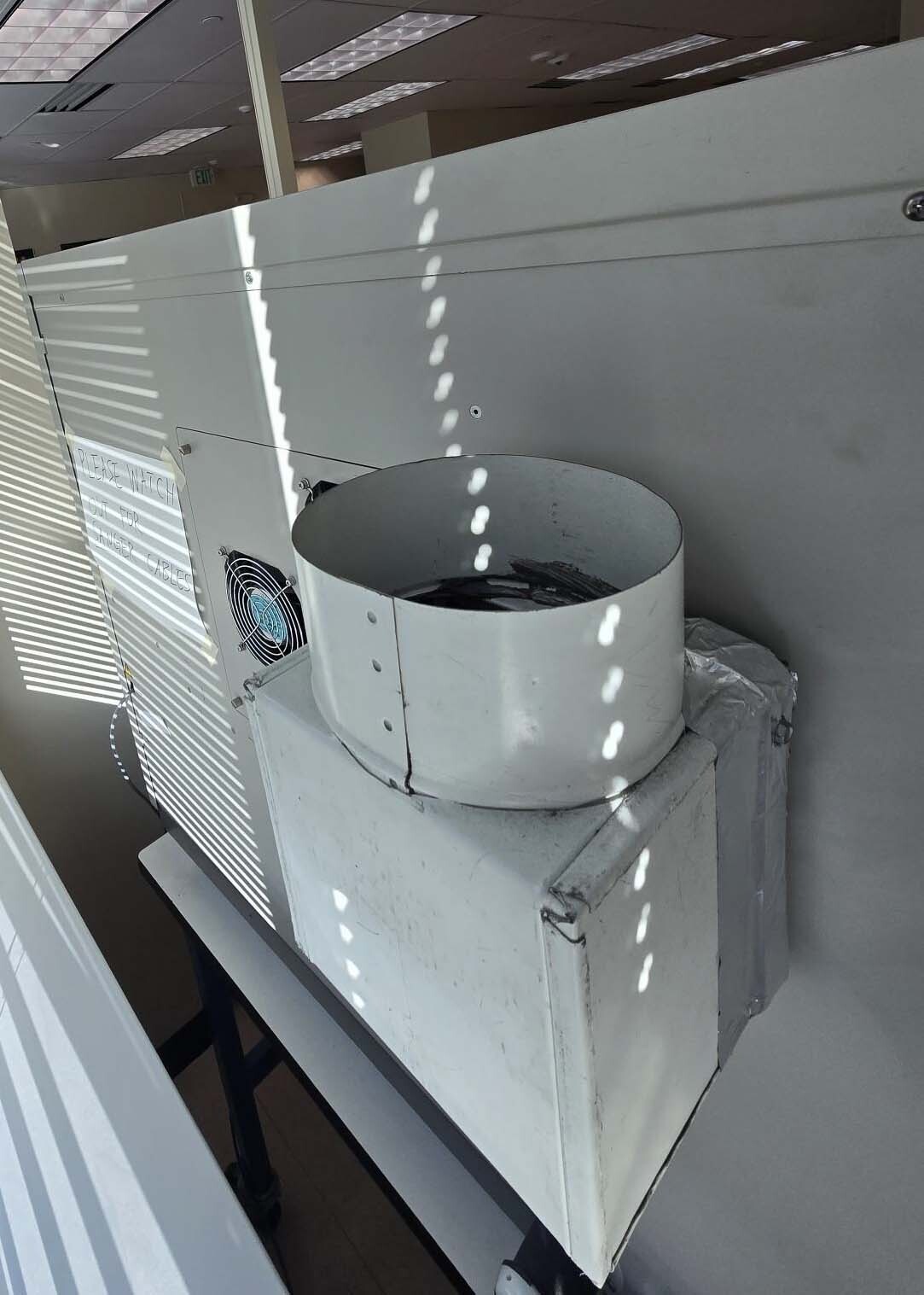 Photo Utilisé APPLIED BIOSYSTEMS / ABI / MDS SCIEX 3730XL À vendre