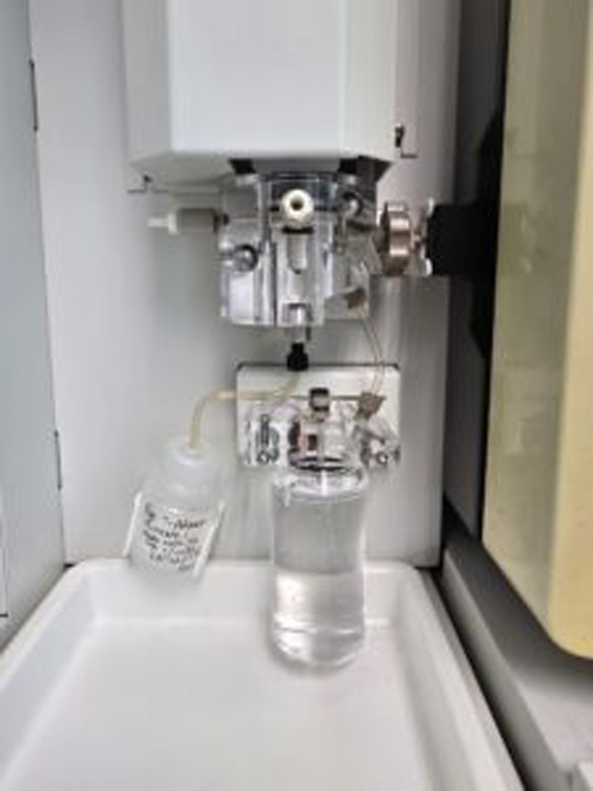 사진 사용됨 APPLIED BIOSYSTEMS / ABI / MDS SCIEX 3730XL 판매용