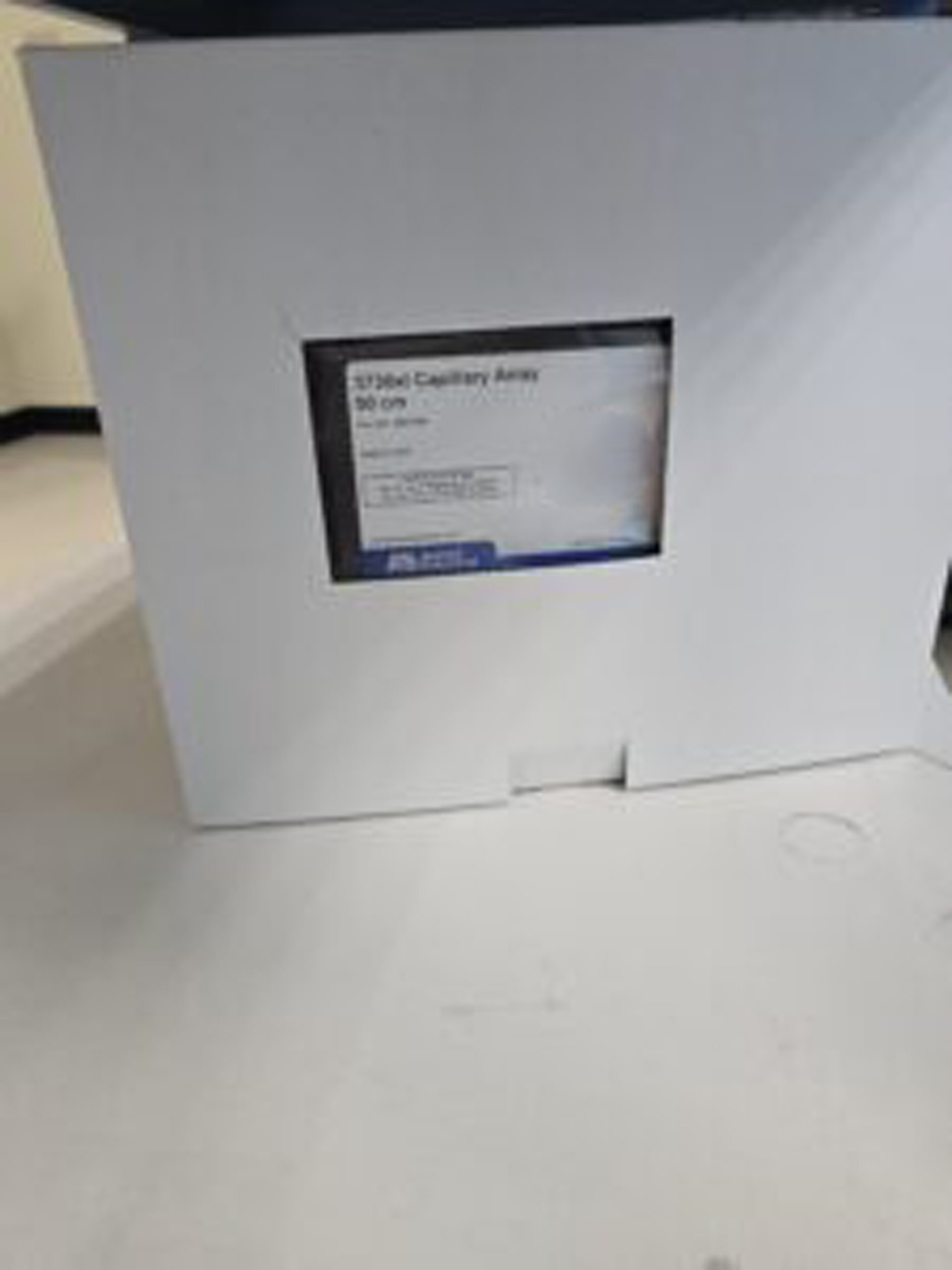 사진 사용됨 APPLIED BIOSYSTEMS / ABI / MDS SCIEX 3730XL 판매용