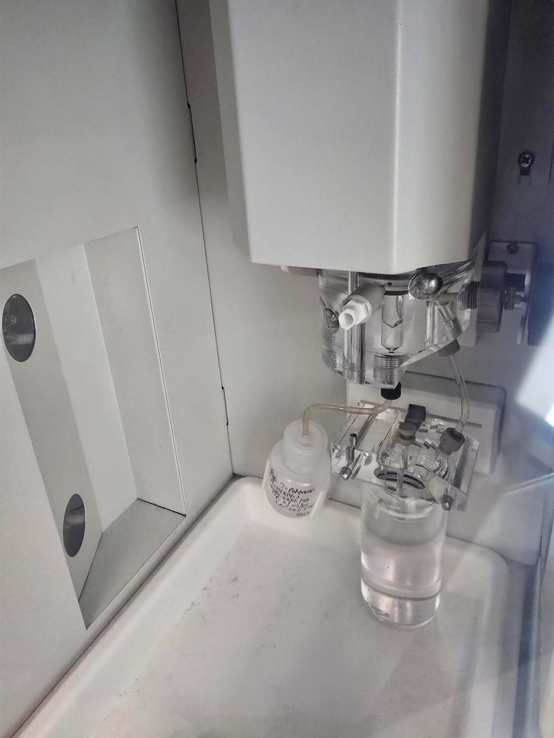 사진 사용됨 APPLIED BIOSYSTEMS / ABI / MDS SCIEX 3730XL 판매용