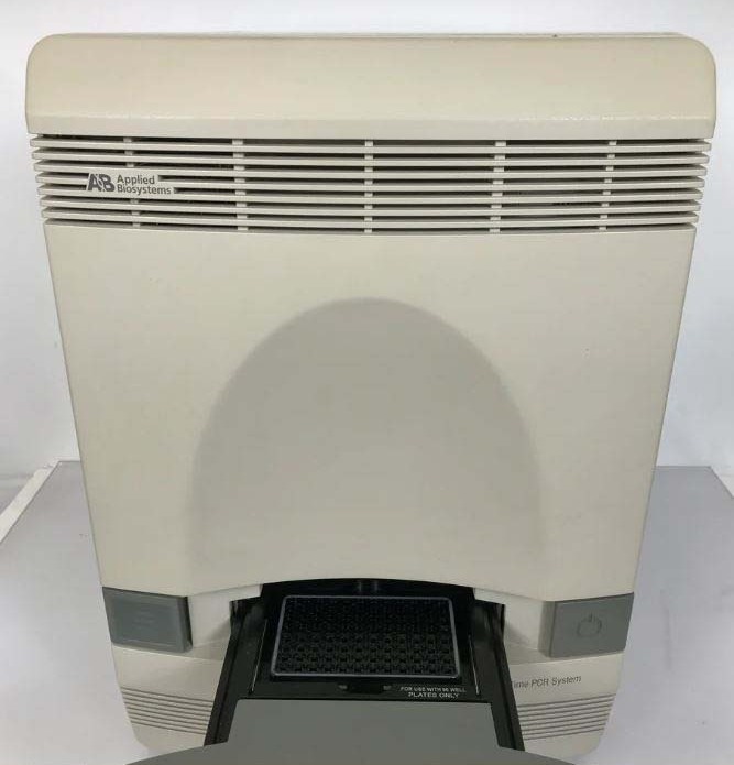 Photo Used APPLIED BIOSYSTEMS / ABI / MDS SCIEX 7500 For Sale