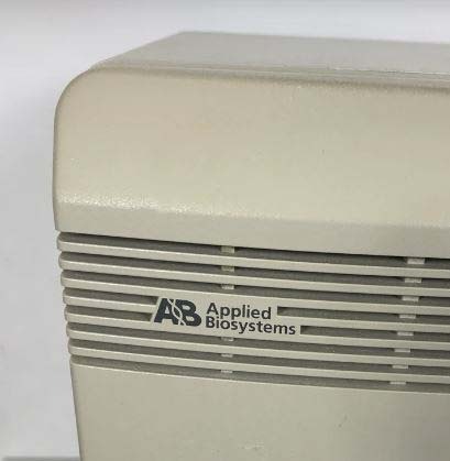 Photo Used APPLIED BIOSYSTEMS / ABI / MDS SCIEX 7500 For Sale