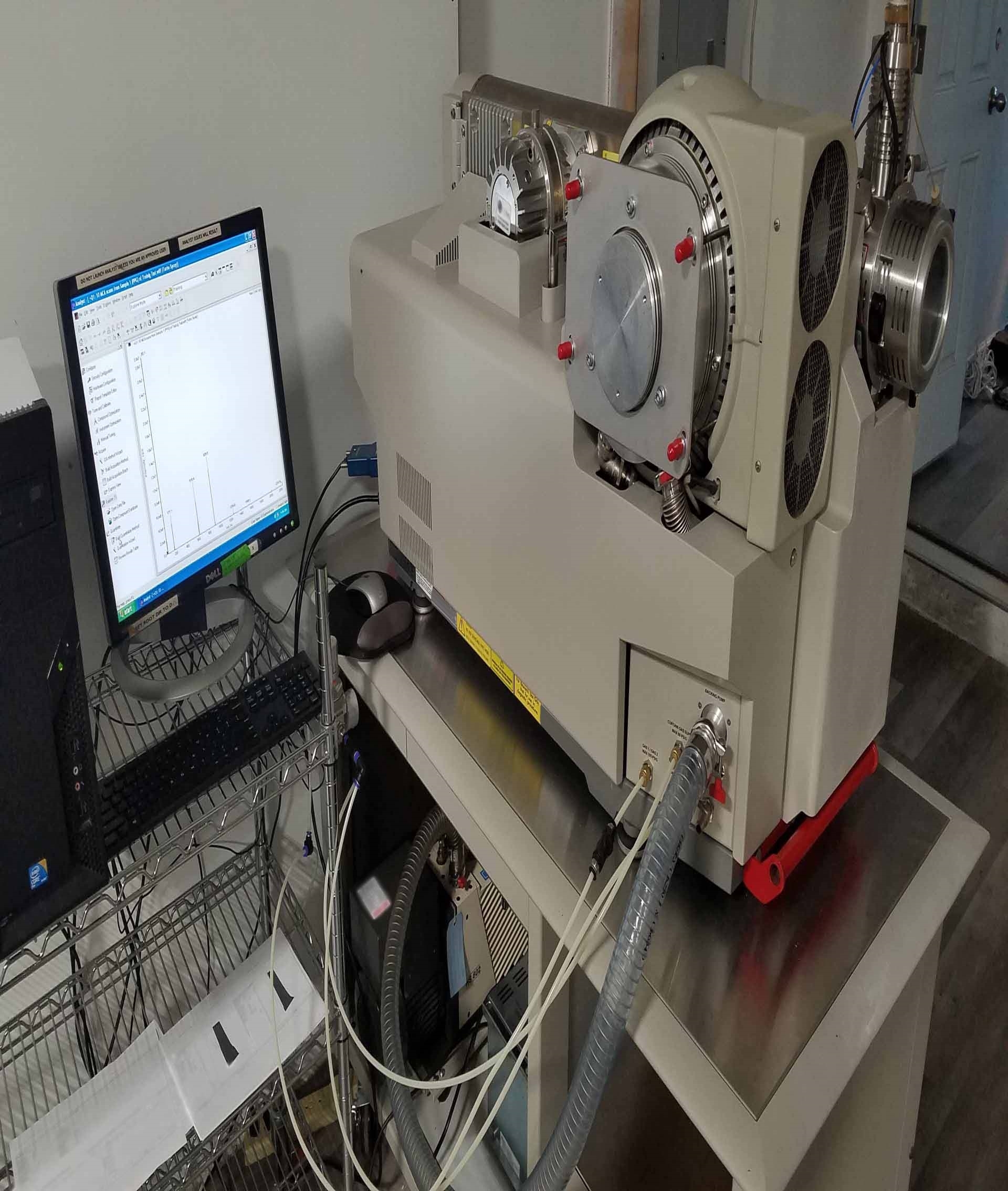 Foto Verwendet APPLIED BIOSYSTEMS / ABI / MDS SCIEX API 4000 Qtrap Zum Verkauf