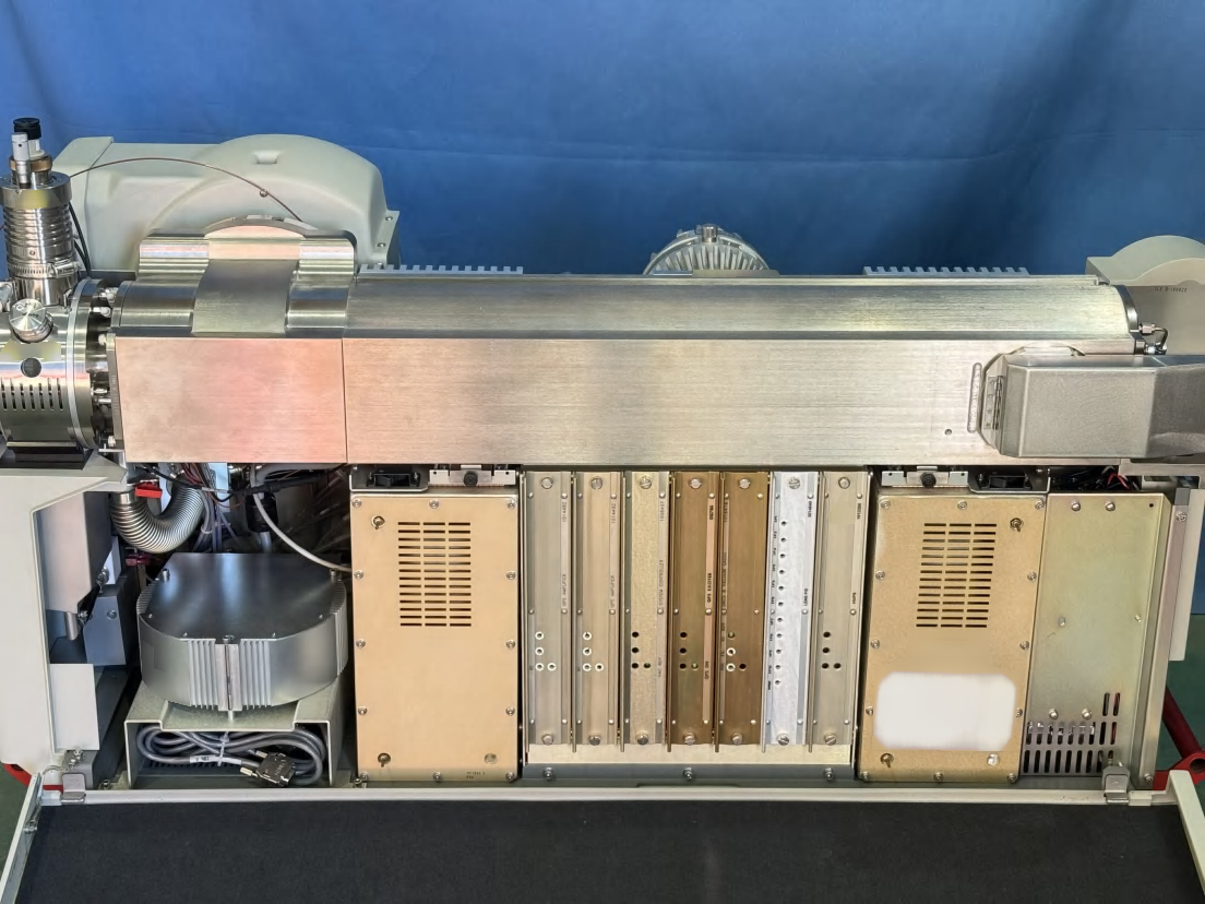 Photo Used APPLIED BIOSYSTEMS / ABI / MDS SCIEX API 4000 For Sale