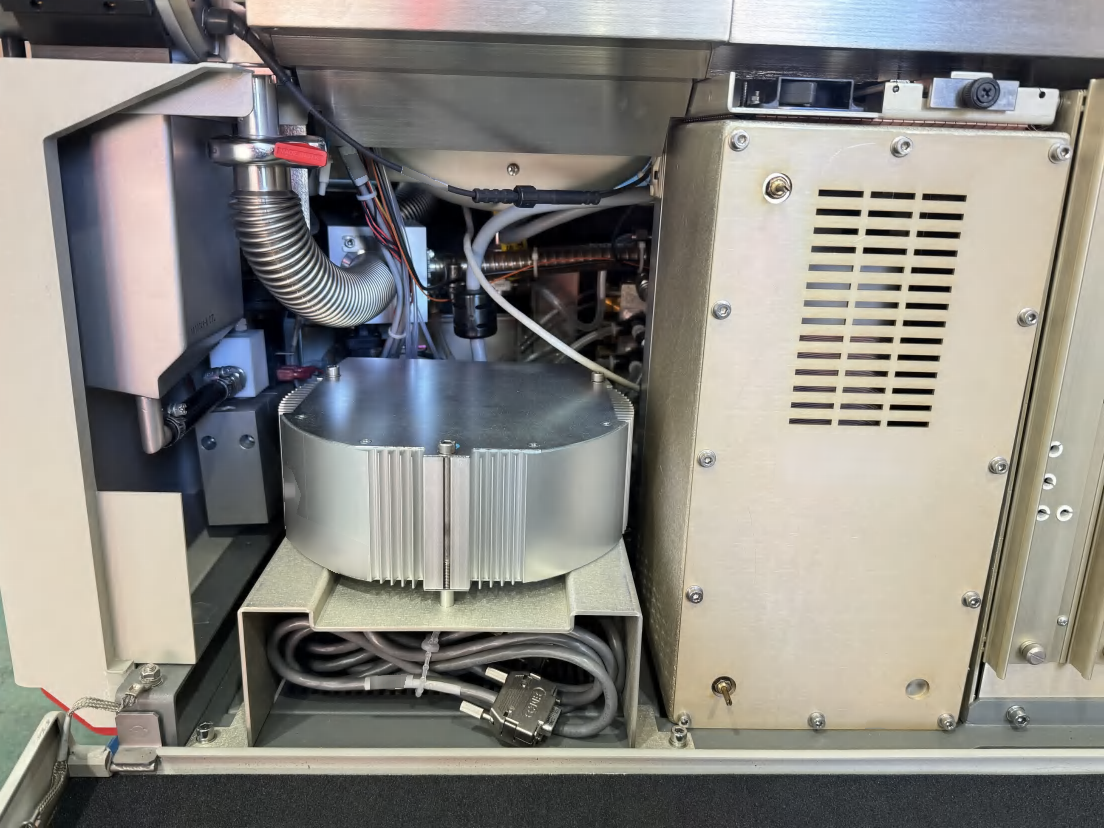 Photo Used APPLIED BIOSYSTEMS / ABI / MDS SCIEX API 4000 For Sale