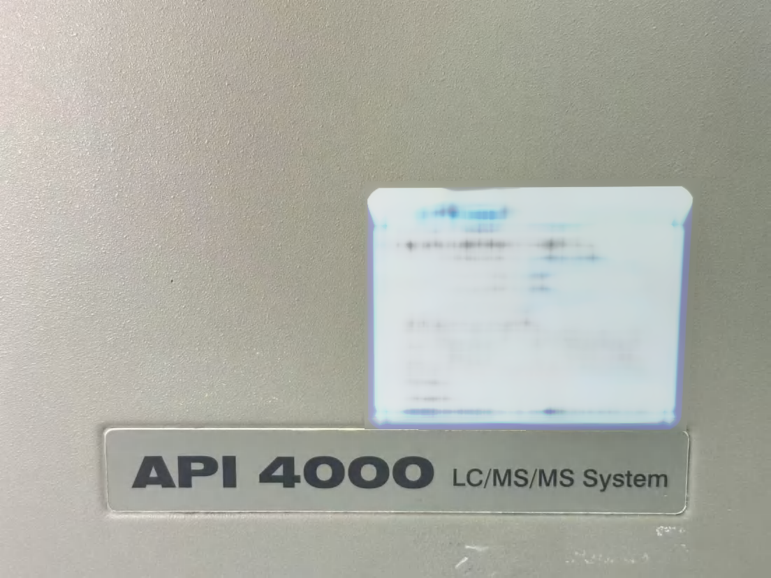 Photo Used APPLIED BIOSYSTEMS / ABI / MDS SCIEX API 4000 For Sale