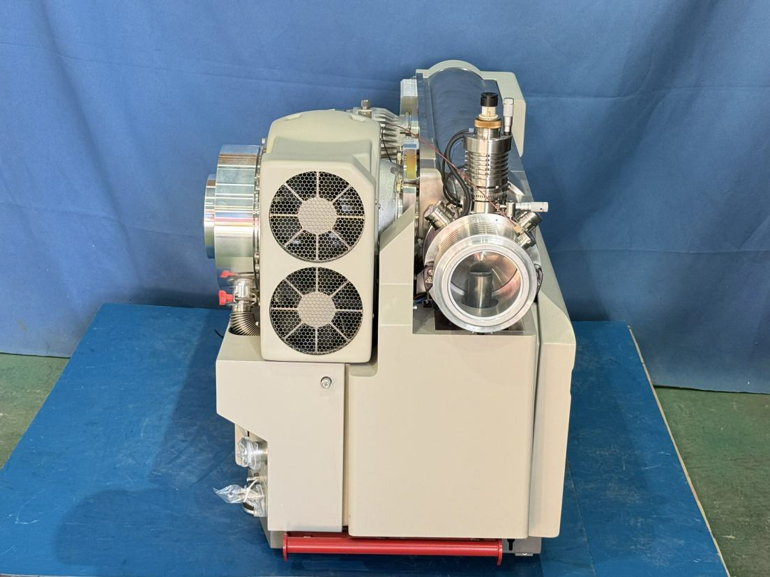Photo Used APPLIED BIOSYSTEMS / ABI / MDS SCIEX API 4000 For Sale