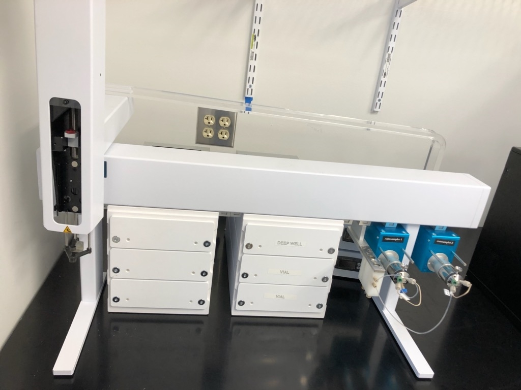 APPLIED BIOSYSTEMS / ABI / MDS SCIEX API 4500 Spectrometer used for ...