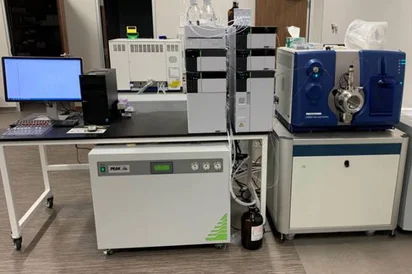APPLIED BIOSYSTEMS / ABI / MDS SCIEX API 4500 Spectrometer used for ...