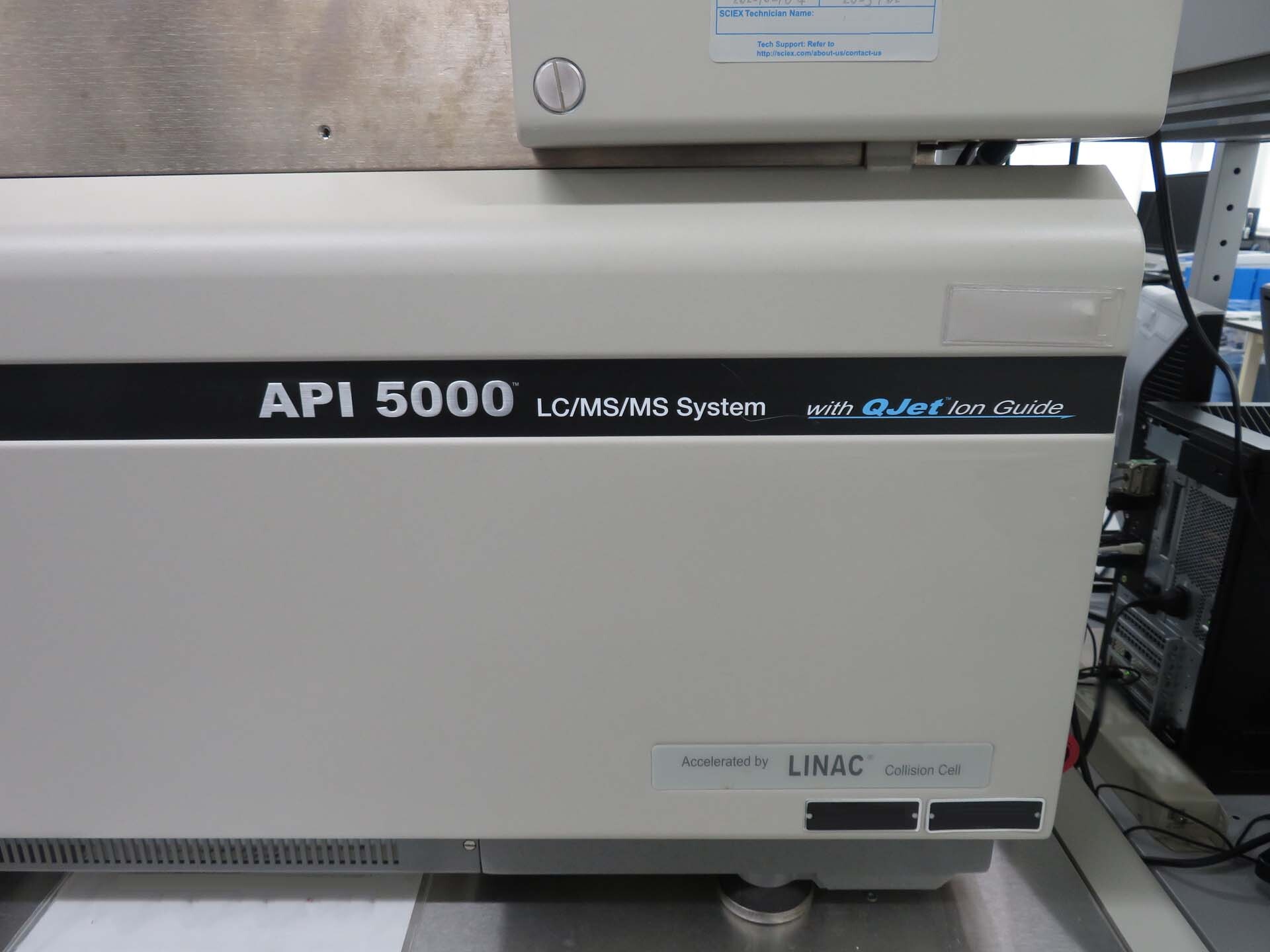 Foto Verwendet APPLIED BIOSYSTEMS / ABI / MDS SCIEX API 5000 Zum Verkauf