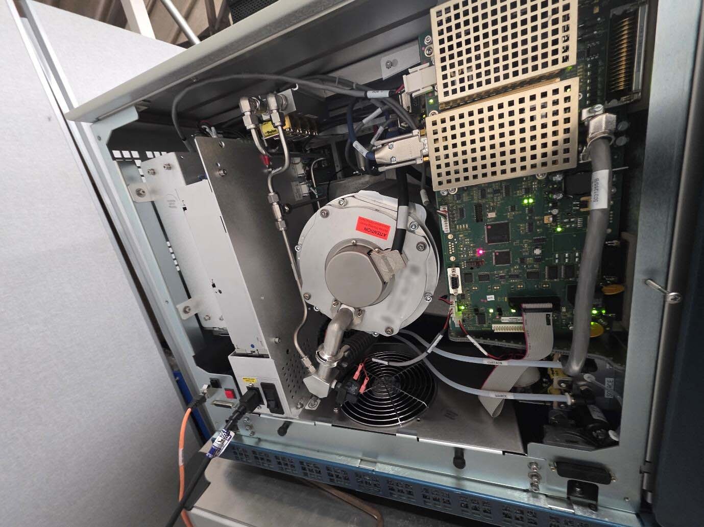 Photo Utilisé APPLIED BIOSYSTEMS / ABI / MDS SCIEX Triple Quad 4500 À vendre