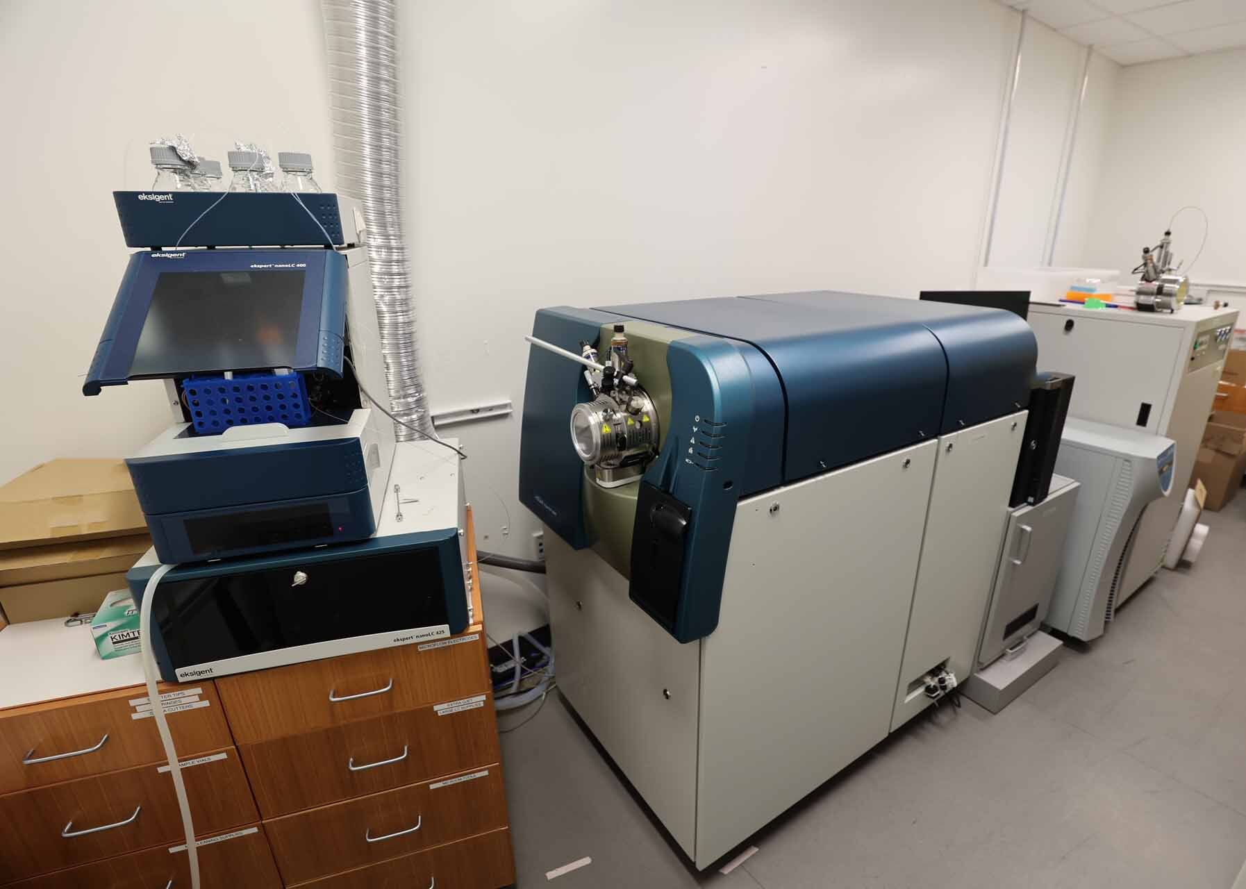 Photo Used APPLIED BIOSYSTEMS / ABI / MDS SCIEX Triple TOF 6600 For Sale