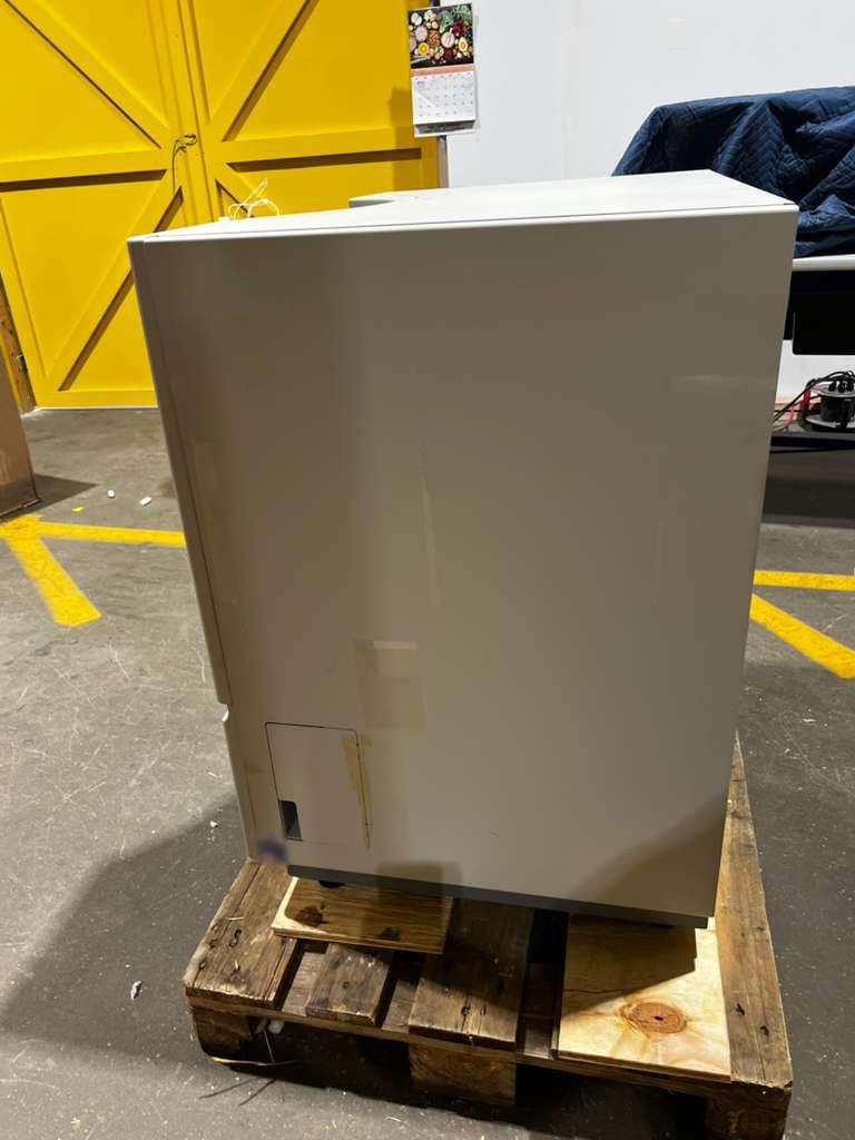 Foto Verwendet APPLIED BIOSYSTEMS / ABI / MDS SCIEX 3730XL Zum Verkauf