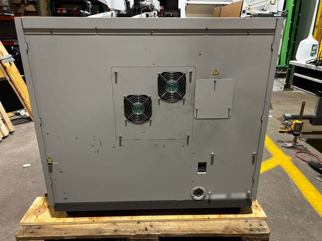Foto Verwendet APPLIED BIOSYSTEMS / ABI / MDS SCIEX 3730XL Zum Verkauf