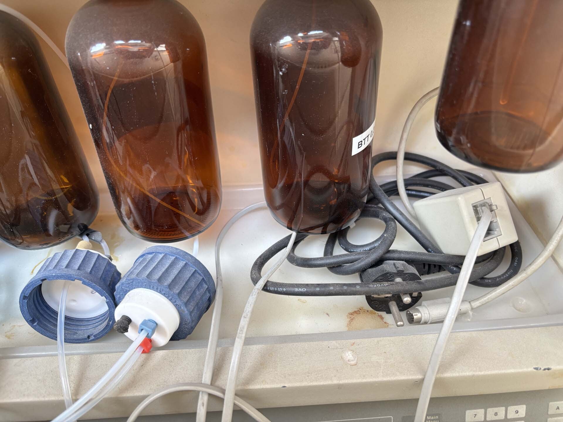 Photo Used APPLIED BIOSYSTEMS / ABI 392 / 394 For Sale