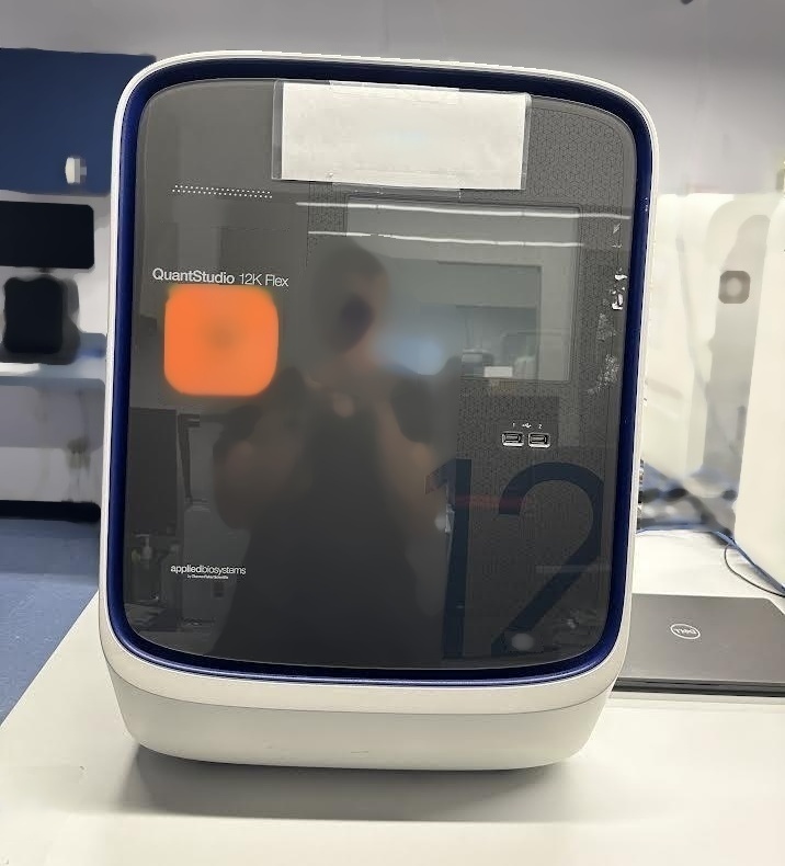 圖為 已使用的 APPLIED BIOSYSTEMS / ABI QuantStudio 12K 待售